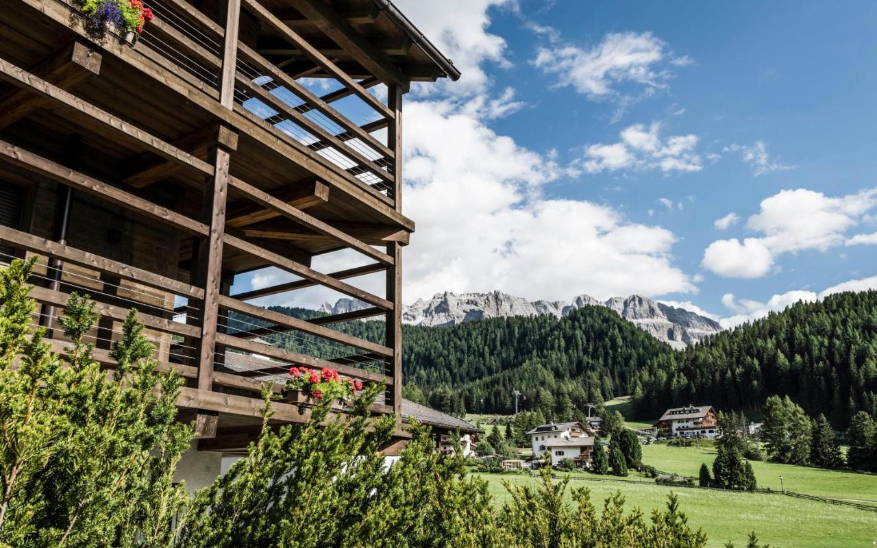 Cadepunt The Dolomites Lodge 塞尔瓦迪加尔代纳山谷 外观 照片